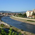 Niš bez filtera: Kako je hrpa starog metala postala novo gradsko ogledalo?