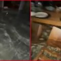 Meteocunami napravio haos na Jadranu: Potonula jedrilica, brod se nasukao, ljudi beže potopljenim ulicama (video)