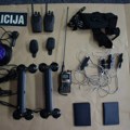 Lažni policajac divljao Zagrebom! Uključio treptače, proleteo kroz dva crvena pa policajcima pokazao značku, u kući mu našli…