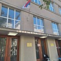 Glasanje na biračkom mestu u Petoj beogradskoj gimnaziji dva puta bilo prekinuto