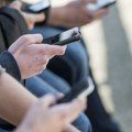 RATEL: U četvrtom kvartalu u Srbiji pao broj korisnika i fiksne i mobilne telefonije