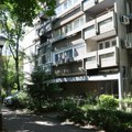 Ovo je zgrada u kojoj su nađena tela supružnika: Zatečeni na podu, jedno do drugog, komšije tvrde da su nedavno imali…