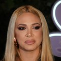 Evo kako Milica Todorović izgleda u 4.: Mesecu trudnoće Snimak pevačice u kućnoj varijanti - u kadar upao i stomačić