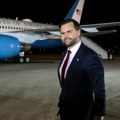Džej Di Vens pakuje kofere: Pred njim težak vikend, hoće li postići mir sa Iranom?