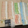 Kokain krio u menjaču: Uhapšen muškarac, zaplenjeno 5.000 evra i telefoni