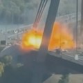 VIDEO Rusi pogodili ključni most u Kijevu dok je bio pun automobila