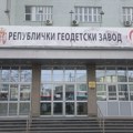 Zaposleni u RGZ-u pod pritiskom da obezbede sigurne glasove za SNS: „Institucije ne rade svoj posao, nego rade za partiju“