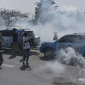 Neredi ispred parlamenta Senegala uoči debate o predsedničkim izborima