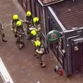 Talačka kriza u Holandiji: Ljudi zarobljeni u kafiću, evakuisano 150 domova