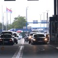 Na Batrovcima putnička vozila čekaju tri sata, na Horgošu oko sat