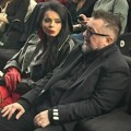 Na koncert Baneta Mojićevića došao Bane Opačić sa suprugom: Ona je prava lepotica, bodre ga iz prvog reda