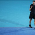 Zverev u četvrtfinalu! Srušio borbenog Francuza posle taj-brejk drame! (video)