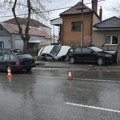Stravičan udes u Bresnici: Poginuo muškarac, dve osobe povređene (FOTO)