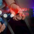 Uhapšen maloletnik zbog silovanja: Lisice stavljene još jednoj osobi zbog ubistva