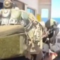 Makron objavio dramatičan snimak: Francuski komandosi upali na ruski tanker "flote iz senke" kod obala Italije! (video)