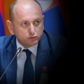 Knežević o Krivokapiću u Zagrebu, uz pesmu „Špijuni su među nama“