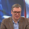 Vučić u trpezariji Predsedništva povodom Nove godine počastio članice kabineta kolačima: Jedna osoba izostala