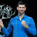 Novak poslao poruku na kineskom jeziku: Možda postane voljeniji i od Bate u Kini! (foto)