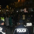 Protest u Tirani: Policija koristila suzavac i vodeni top da rastera demonstrante