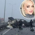 (Uznemirujući video) Poginula poznata influenserka! Sa njom u kolima bio je i sin, automobil je potpuno smrskan