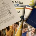 Ništa od Vučićeve najave: Umesto besplatnih udžbenika, država đacima nudi lakše školske torbe