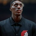 Molio je NBA timove za ugovor zbog dece, a sada karijeru nastavlja u Evropi