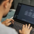 Šansa za mlade IT stručnjake, državna kancelarija zapošljava u dva grada