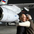Kremlj hitno reagovao zbog incidenta u Indiji: Putin izlazi iz aviona, a ruski agenti šokirani stoje i gledaju (video)
