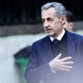 Sarkozi objavio knjigu „Dnevnik jednog zatvorenika” o svom iskustvu u zatvoru