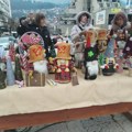 Otvoren novogodišnji užički bazar: Predstavljeni autentični i tradicionalni proizvodi užičkog kraja (foto)