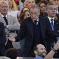 Hitno sklanjani transparenti o Florentinu Perezu: Svađao se sa navijačima Reala, obezbeđenje jurilo po stadionu