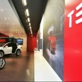 Teslin niži profit i slab novčani tok potopili dionice