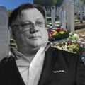 "Nekad uzmem telefon i čitam naše stare poruke" Halidova sestra na godišnjicu smrti otvorila dušu: Nestvarno je da ga nema