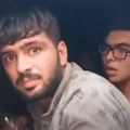 Snimak prestravljenih migranta širi se društvenim mrežama: Strpali ih u prikolicu i optužili za podmetanje požara u…