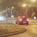 Neznanje ili bezobrazluk? Potez vozača iz Novog Sada u vreme prazničnih gužvi razbesneo mnoge (video)