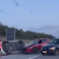 Autombil završio na krovu Jezova saobraćajna nesreća kod Paraćina (VIDEO)