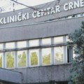 Više osoba nasilno pokušalo da uđe u Klinički centar Crne Gore, obezbeđenje upotrebilo biber sprej