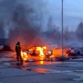 (Foto) najveći ukrajinski napad na Moskvu do sada, ima mrtvih: Gori prestonica, zatvoreni aerodromi, pakao uoči presudnog…