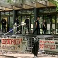 FOTO, VIDEO: Novosadski sud ponovo blokiran