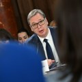 „Odmah krenite sa radikalizacijom. Možete da udarate i glavom u zid“: Ovako se Vučić obratio profesorima koji protestuju