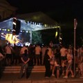 LETNJA ROK SIMFONIJA na Đačkom trgu: Specijalni gosti Nevena Božović i Steva Mesaroš