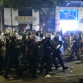 Pogledajte kako su izgledali sukobi građana sa policijom i hapšenje demonstranata FOTO