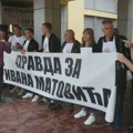 "Pravda za Ivana Matovića": Protest opozicije uoči početka sednice Skupštine Kraljeva