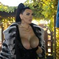 Elektra Elit uhapšena zbog kradenih kola: Ponosno se bavi prostitucijom, a malo ko zna da je završila fakultet! Zarađivala…