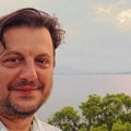 (Video) "ustao sam, oborio ga i uzeo mu telefon": Ovo je Zoran, heroj iz aviona: Spasio putnike na dramatičnom letu, a sada…