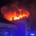 Vatra guta kineski tržni centar: Veliki požar u Petrovcu na Mlavi - pogledajte buktinju (video)