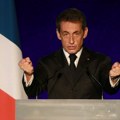 Oglasio se Sarkozi nakon što je osuđen na pet godina zatvora