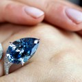 Kolika je cena čuvenog "Mellon Blue" dijamanta kod Sotbija: Napoleonov nakit na aukciji u Ženevi