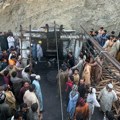 (Foto) Strašna smrt pod zemljom: Stravična tragedija u rudniku uglja u Pakistanu, poginulo na desetine rudara, preživeli i…