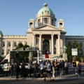 Počeo protest dela opozicije ispred Skupštine Srbije